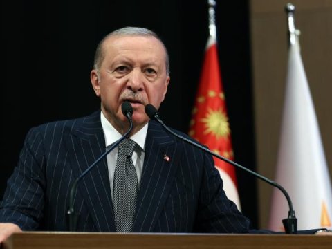3 bələdiyyə sədri AKP-yə qoşuldu