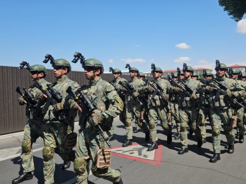 Naxçıvanda hərbi yürüş keçirilib - FOTO