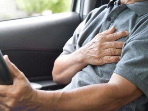 Sükan arxasında infarkt keçirən sürücü öldü