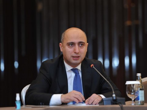 Müəllimlərin əməkhaqqı 4 dəfəyə yaxın artıb -&nbsp;Nazir&nbsp;