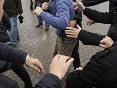 İrəvanda Rusiya vətəndaşını döydülər