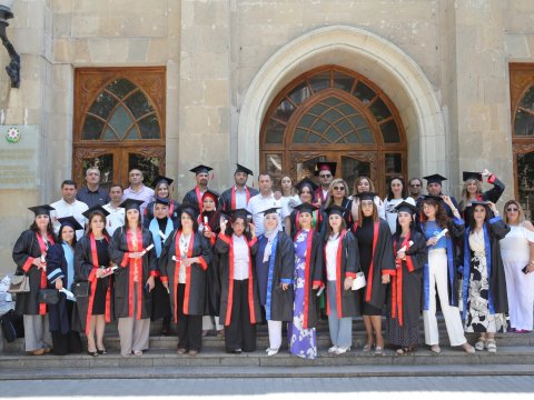 Bu universitetdən 5 minədək məzun buraxıldı