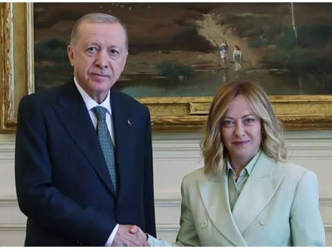 Ərdoğan Meloni ilə danışdı