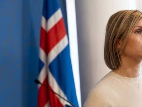 NATO-nun&nbsp;gənc lideri: Tramp&nbsp;xüsusi salamlaşdı