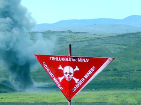 Yanan ərazilərdə minalar partlayır