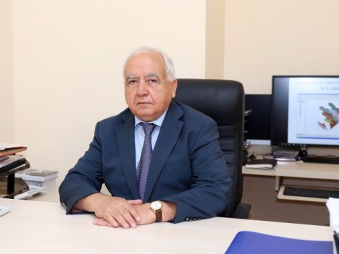 Torpaqşünas alim torpaq örtüyünün qorunması üçün həyəcan təbili çalıb - MÜSAHİBƏ