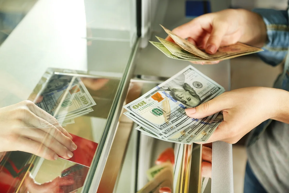 Azərbaycana 36,5 milyon dollar köçürdülər