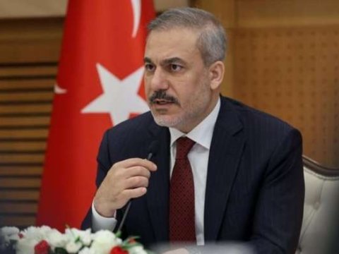 Hakan Fidan Qətərə gedir