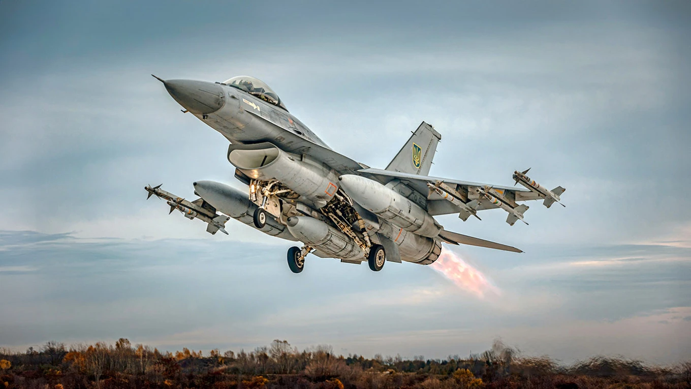 Ukrayna ilk dəfə F-16 ilə Rusiya qırıcısını vurub