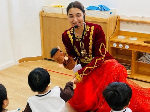 Koreyanın azərbaycanlı gəlini: Onlar&nbsp;milli geyimlərimizi "şahzadə paltarı" adlandırırlar - MÜSAHİBƏ