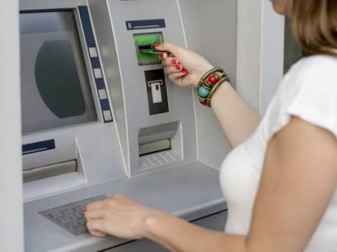 Bütün sosial ödənişlər kart hesablarına KÖÇÜRÜLDÜ