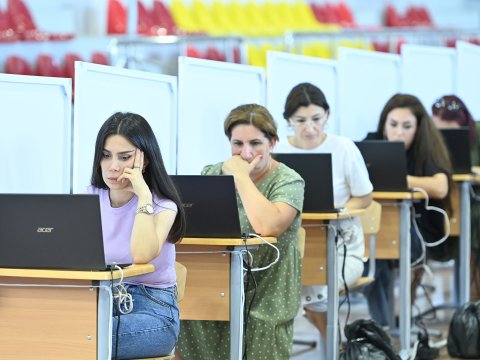 Müəllimlərin nəzərinə: sertifikatlaşdırmada səhv AŞKARLANIB