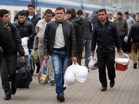 Dövlət Xidməti 850 əcnəbini ölkədən məcburi çıxardı