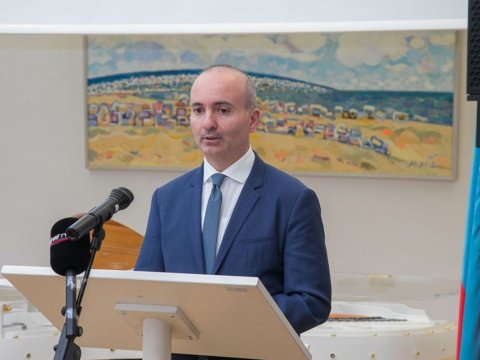 Rövşən Sadıqbəylinin vəzifəsi dəyişdirildi