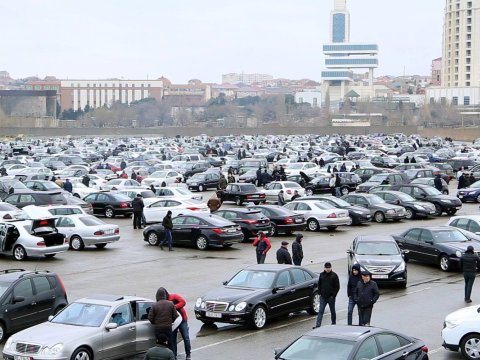 Maşın bazarında durğunluq: alıcılar yoxa çıxıb