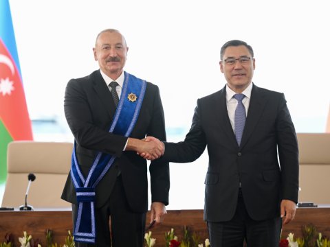 Qırğızıstanın ən ali mükafatı kimlərə verilib...