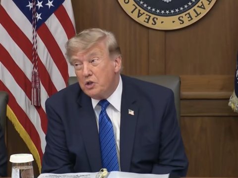 Tramp: İran çox pis vəziyyətdədir