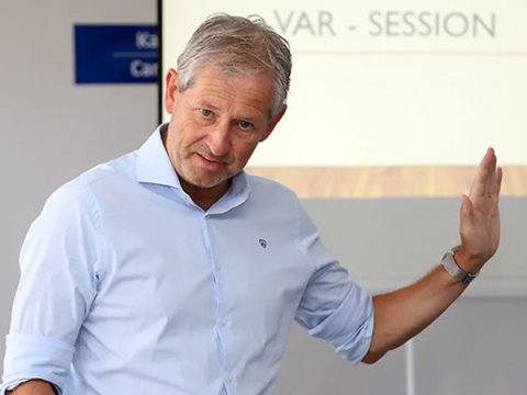 AFFA-dan ayrılaraq Serbiya Futbol Federasiyasına&nbsp;keçdi