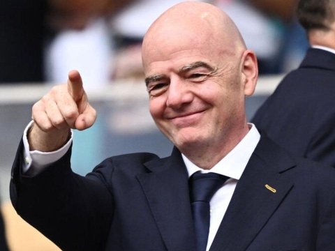 Infantino was planning to increase his salary 10 times - CLAIM