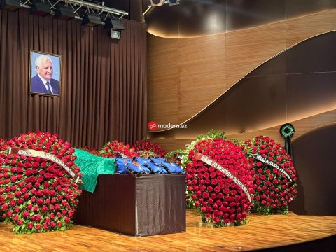 Xalq şairi Nəriman Həsənzadə ilə vida mərasimi&nbsp;keçirilib&nbsp;- FOTO/YENİLƏNİB