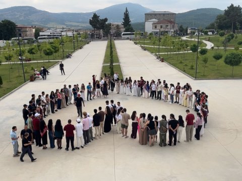 Şuşadan Xankəndiyə: Diaspor gənclərinin Qarabağa səfəri davam edir