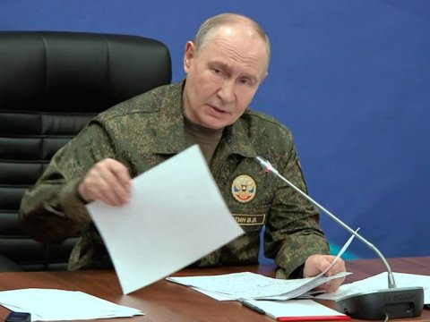 Putin Təhlükəsizlik Şurasının iclasını keçirdi