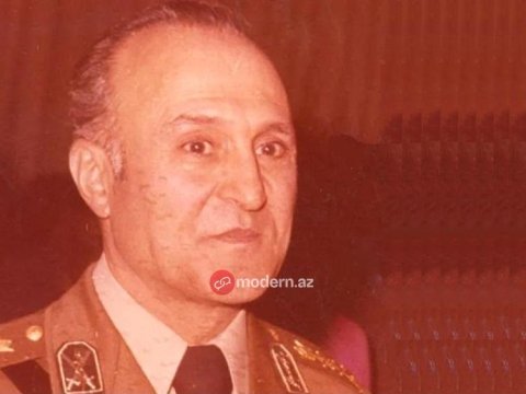 İran şahının azərbaycanlı generalı: Pəhləvilərin süqutunu elan edən Abbas Qarabaği kim idi?