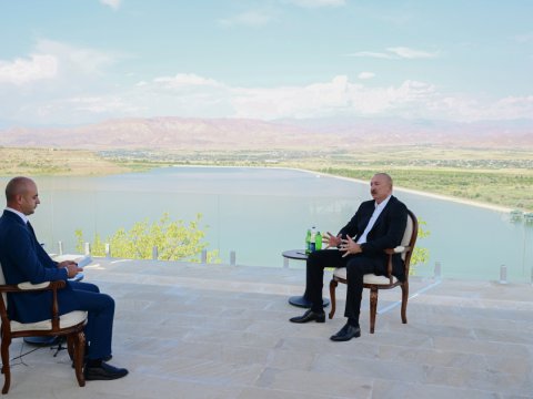 Prezident Azərbaycan Televiziyasına müsahibə verib