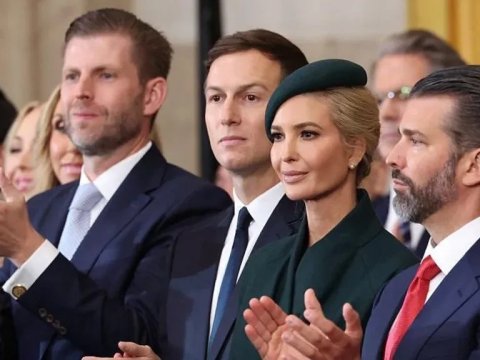 BBC Trampın ailəsinin məhkəməyə çağırılmalarını istəyir