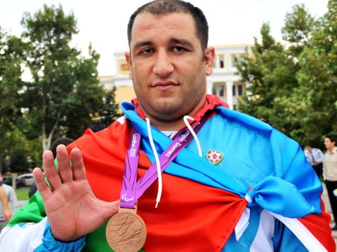 İlham Zəkiyev 10-cu dəfə AVROPA ÇEMPİONU&nbsp;oldu