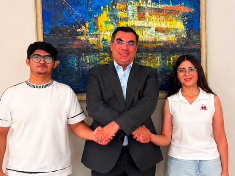 Yüksək bal toplayan əkizlər ixtisas seçimi etdilər