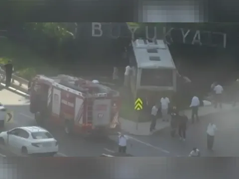 İstanbulda ağır qəza, ölən var