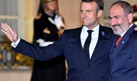 Fransa Prezidentinin erməni sevgisi - ŞƏRH