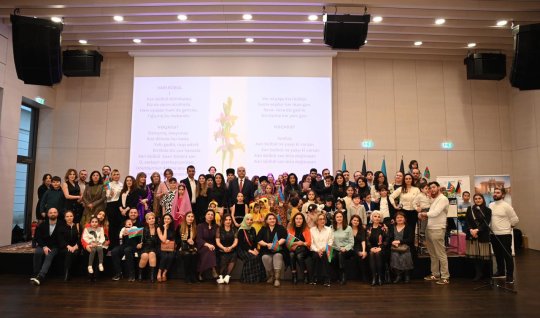 Berlində “Xarı Bülbül” Azərbaycan Mədəniyyət Evinin iki illiyi qeyd edilib 