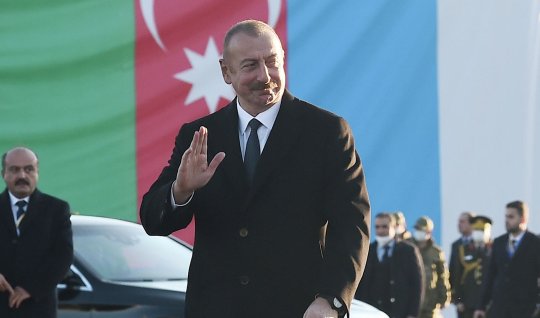 Yeni tarixi mərhələnin başlanğıcı