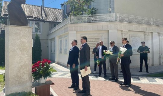 Moldovada Ümummilli Liderin anadan olmasının 101 illiyi qeyd edilib