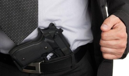 Azərbaycanın silahlı deputatları: Tapança gəzdirənlər KİMLƏRDİ...