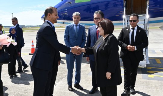Spiker Malayziyada işgüzar səfərdədir