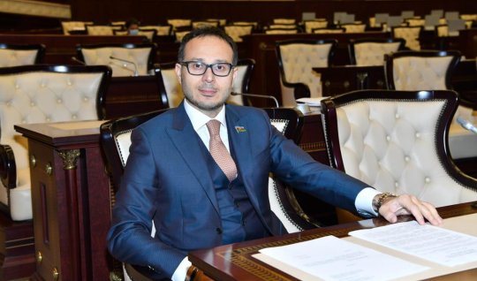 Azərbaycanda deputat İSTEFA VERİR