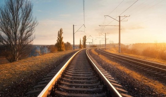 Why does Armenia want to build the 42 km-long Zangezur corridor in 2 years?