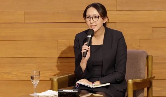 Uzak Doğu'nun ilk kadın liderinin hükümetinde TÜRK MEMUR