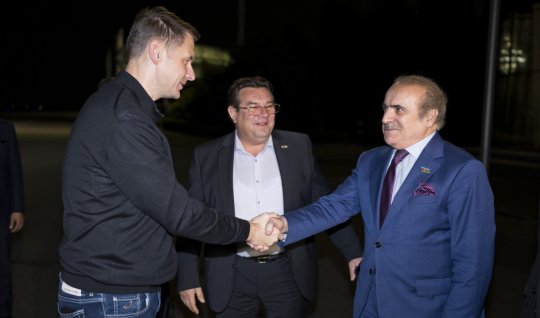 Rumıniya Senatının sədri Azərbaycana gəldi - FOTO