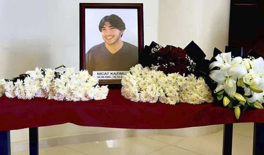 Azerbaycanlı öğrenci feci şekilde hayatını kaybetti 