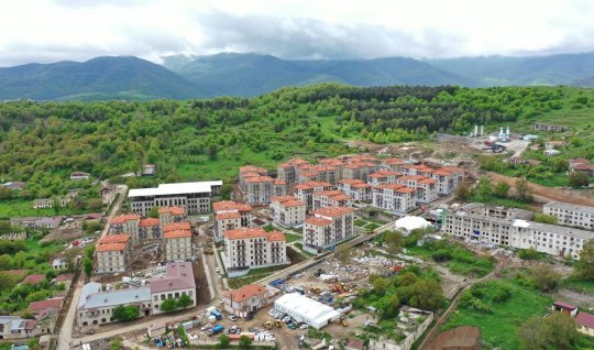 Şuşada iki yaşayış kompleksinin inşasına BAŞLANILDI