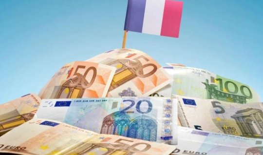 France, for its debts, 74 billion euros will pay interest