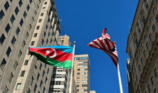 Nyu-Yorkda Azərbaycan bayrağı ucaldıldı - FOTOLAR