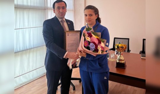 Mahir Süleymanlı Avropa çempionu ilə görüşdü