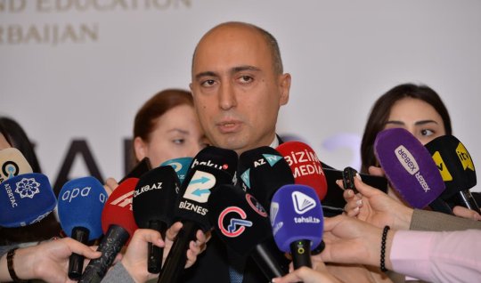 Müəllimlər nə vaxtdan axşamadək məktəbdə olacaq? - Nazirdən cavab