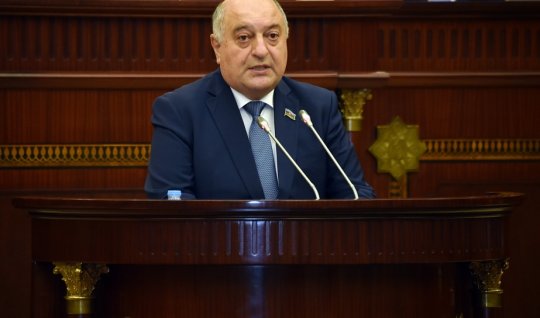 2026-cı ildə pensiyalar əhəmiyyətli dərəcədə artır - Komitə sədri