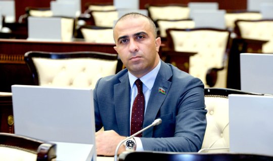 Deputatdan vəkillərin pensiyası ilə bağlı TƏKLİF